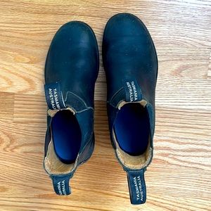 Blundstone 550 black leather size 4 (AUS) 6.5-7 (US)